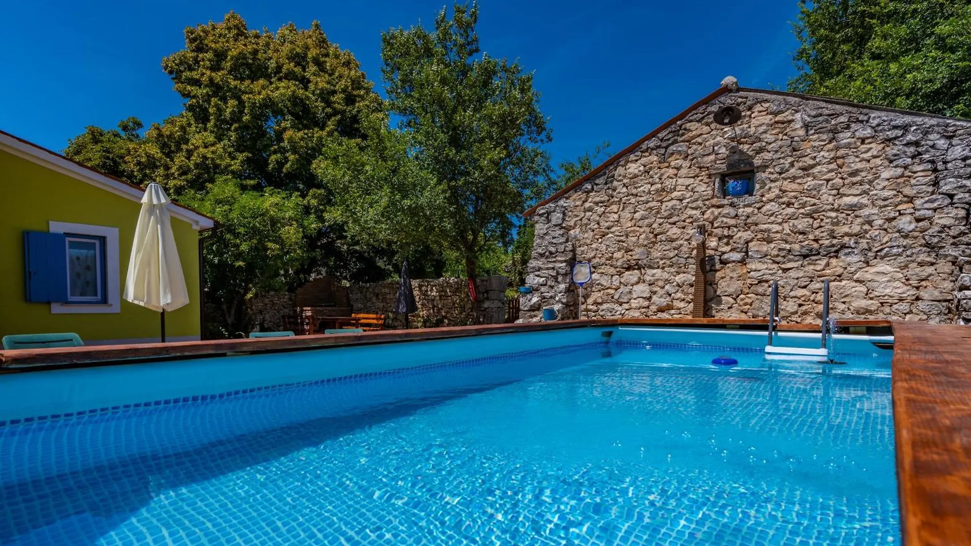 Casa vacanze Villa Jordan, A Charming Villa Near The Sea, With Garden & Pool Nedeščina